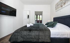 Arena Delight Studio Apartments